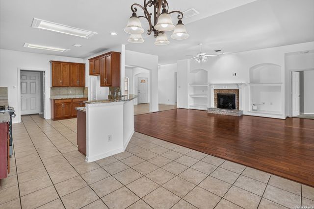 3206 Roan Valley, San Antonio, TX 78259
