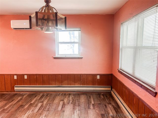 420502 E 1170 Road, Eufaula, OK 74432