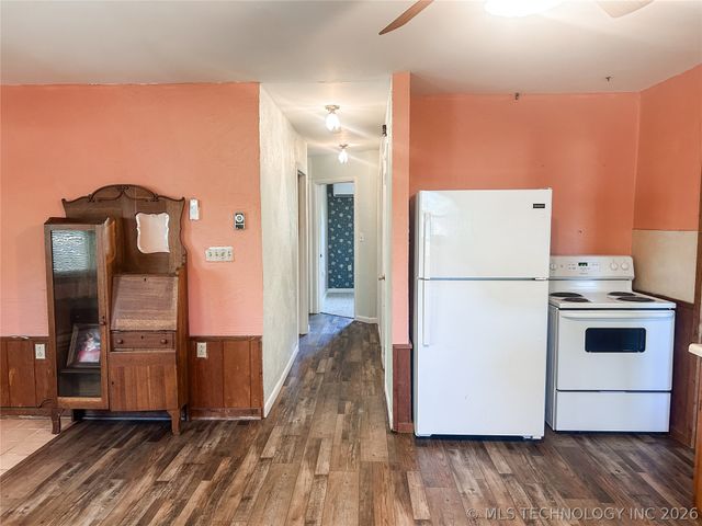 420502 E 1170 Road, Eufaula, OK 74432