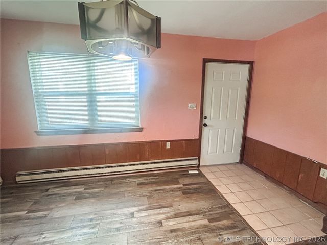 420502 E 1170 Road, Eufaula, OK 74432