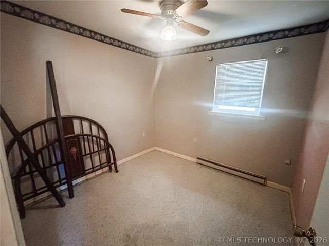 420502 E 1170 Road, Eufaula, OK 74432