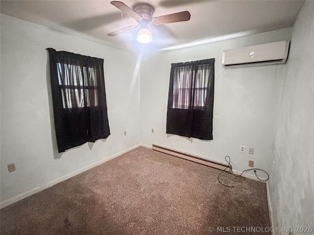 420502 E 1170 Road, Eufaula, OK 74432