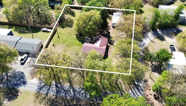 420502 E 1170 Road, Eufaula, OK 74432