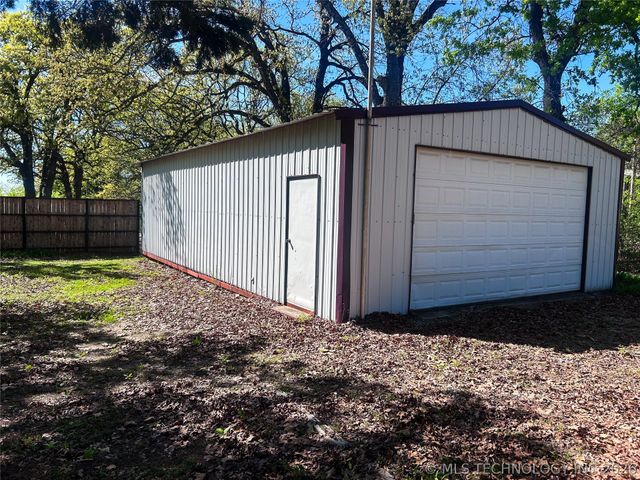 420502 E 1170 Road, Eufaula, OK 74432
