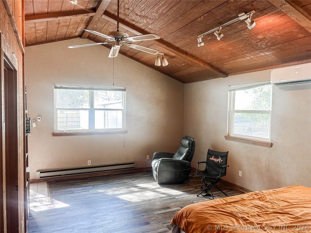 420502 E 1170 Road, Eufaula, OK 74432