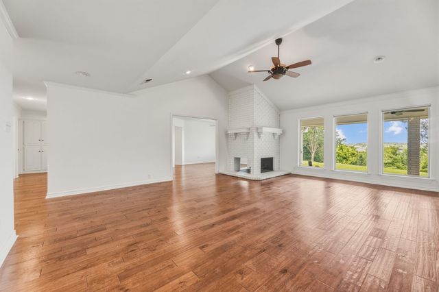 10112 Wandering Way Street, Benbrook, TX 76126