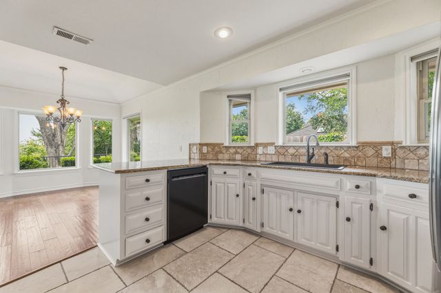 10112 Wandering Way Street, Benbrook, TX 76126