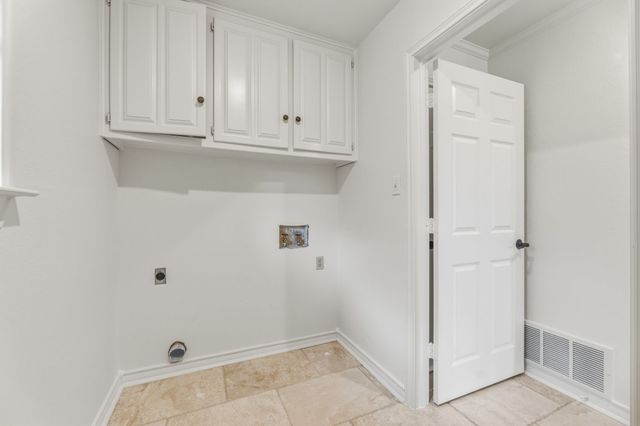 10112 Wandering Way Street, Benbrook, TX 76126