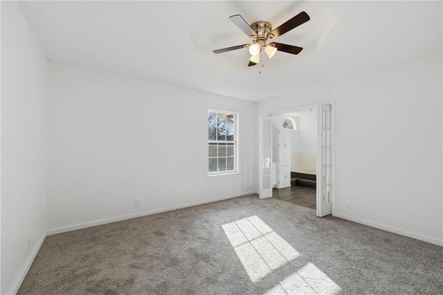 1325 NE Foxwood Drive, Lee's Summit, MO 64086