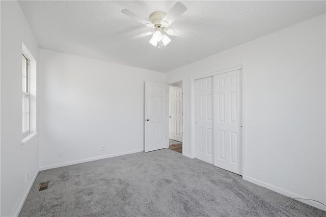 1325 NE Foxwood Drive, Lee's Summit, MO 64086