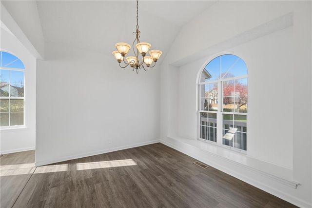 1325 NE Foxwood Drive, Lee's Summit, MO 64086