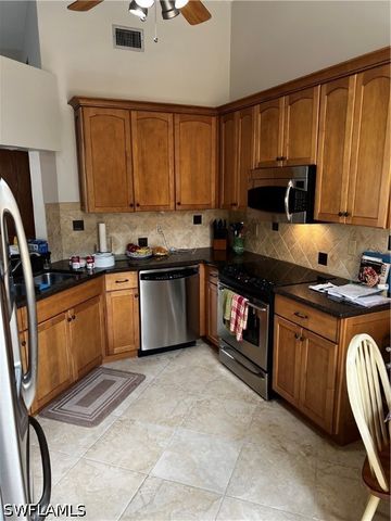 607 Beachwalk CIR K-204, Naples, FL 34108