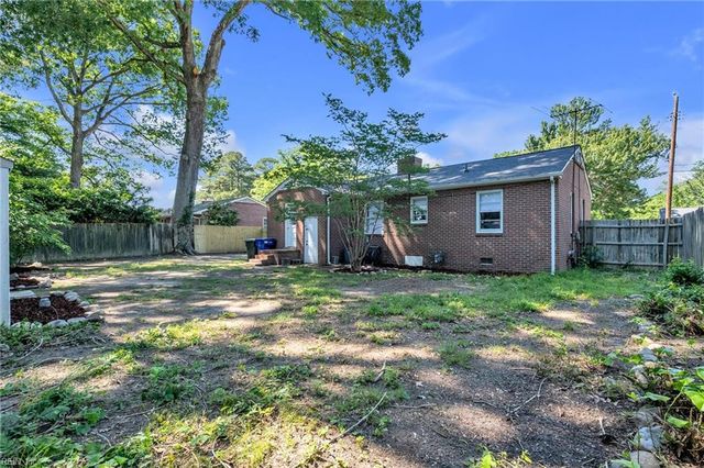 116 Henry Clay RD, Newport News, VA 23601