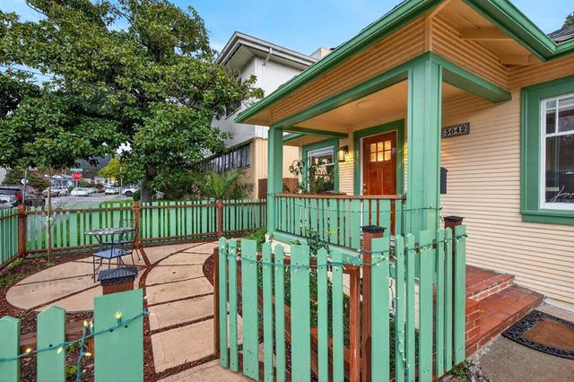 3042 3042 60Th Ave, Oakland, CA 94605