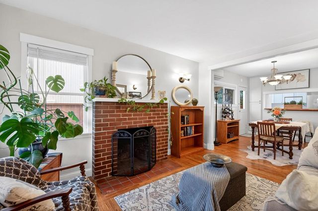 3042 3042 60Th Ave, Oakland, CA 94605