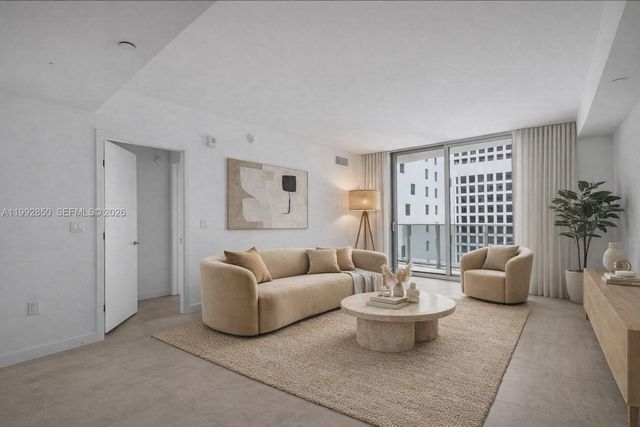 77 SE 5th Street 2914, Miami, FL 33131