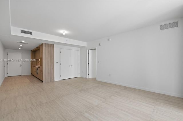 77 SE 5th Street 2914, Miami, FL 33131