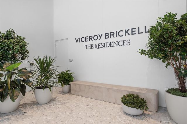 77 SE 5th Street 2914, Miami, FL 33131