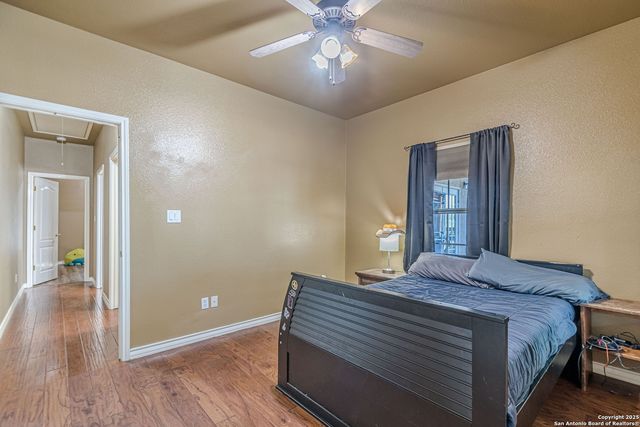 249 Lakeridge Loop, Lakehills, TX 78063