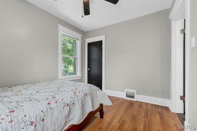 19 Lee Avenue, Ferguson, MO 63135