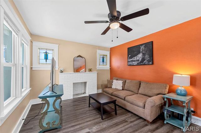 19 Lee Avenue, Ferguson, MO 63135