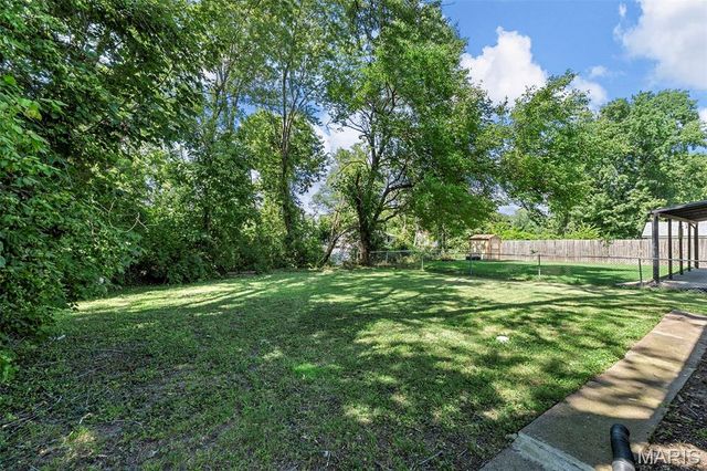 19 Lee Avenue, Ferguson, MO 63135