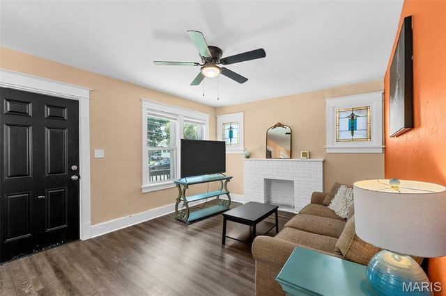 19 Lee Avenue, Ferguson, MO 63135