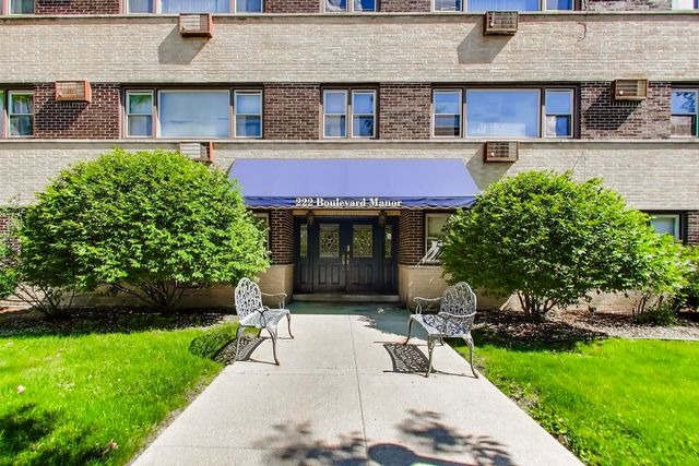222 Washington Boulevard 305, Oak Park, IL 60302