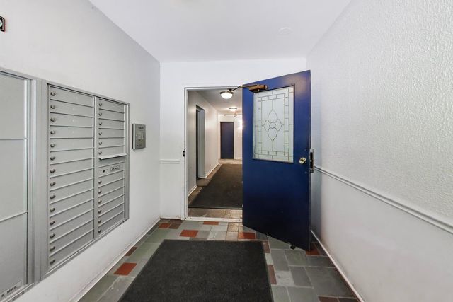 222 Washington Boulevard 305, Oak Park, IL 60302