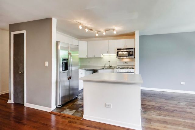 222 Washington Boulevard 305, Oak Park, IL 60302