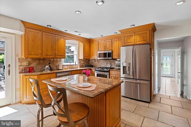 1495 ESTATE LN, Southampton, PA 18966