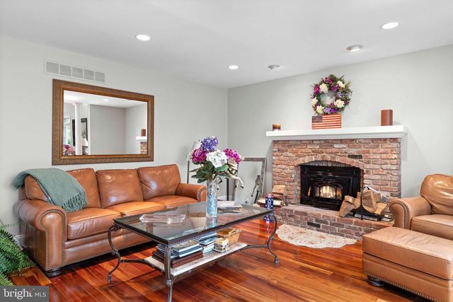 1495 ESTATE LN, Southampton, PA 18966