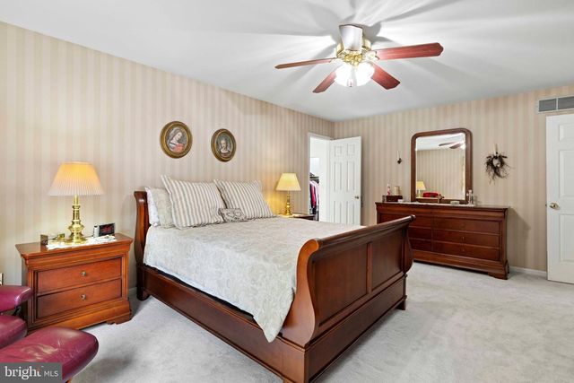 1495 ESTATE LN, Southampton, PA 18966