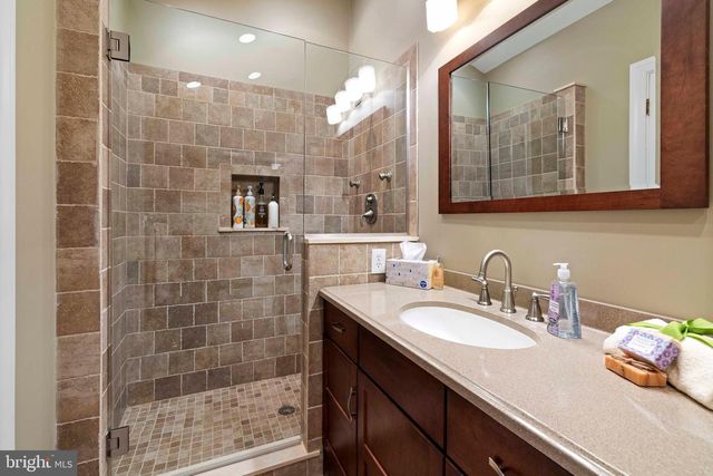 1495 ESTATE LN, Southampton, PA 18966