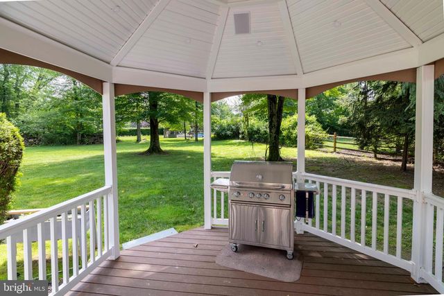 1495 ESTATE LN, Southampton, PA 18966