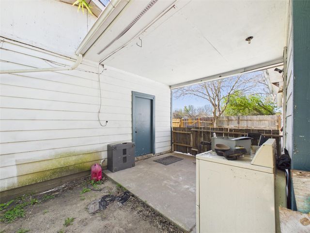 2725 Redbud Lane, Alvin, TX 77511