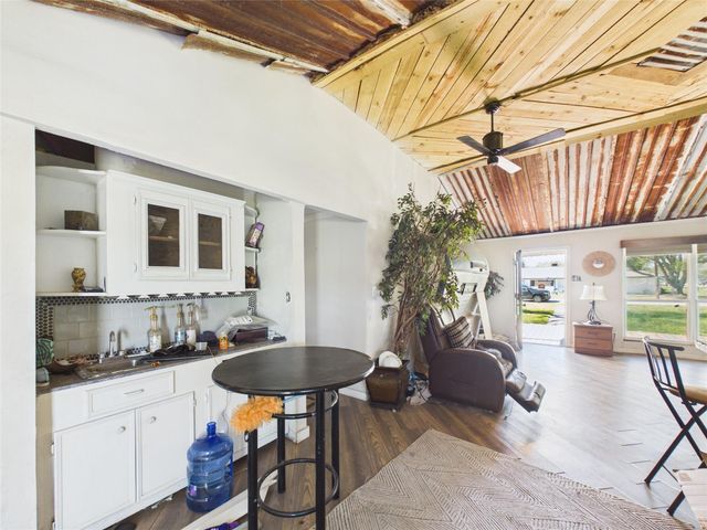 2725 Redbud Lane, Alvin, TX 77511