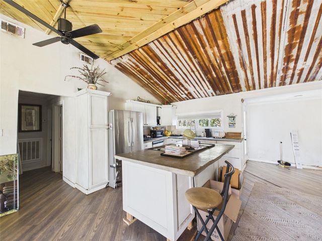 2725 Redbud Lane, Alvin, TX 77511