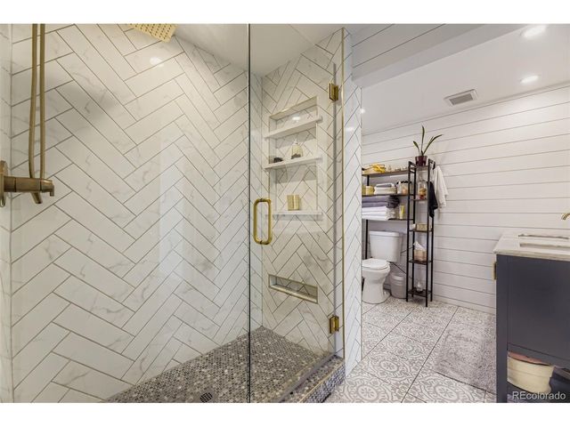 3255 S Corona St, Englewood, CO 80113