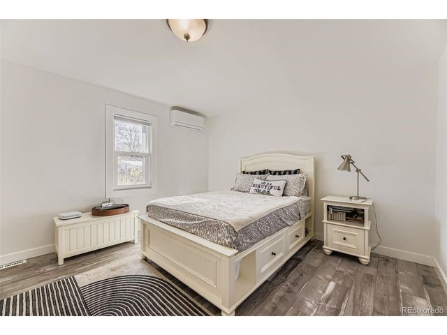 3255 S Corona St, Englewood, CO 80113