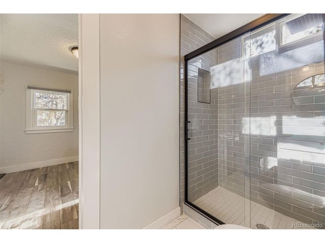 3255 S Corona St, Englewood, CO 80113