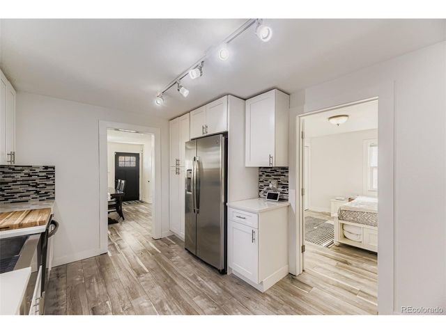 3255 S Corona St, Englewood, CO 80113