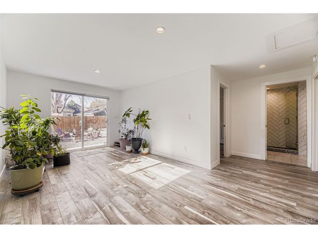 3255 S Corona St, Englewood, CO 80113