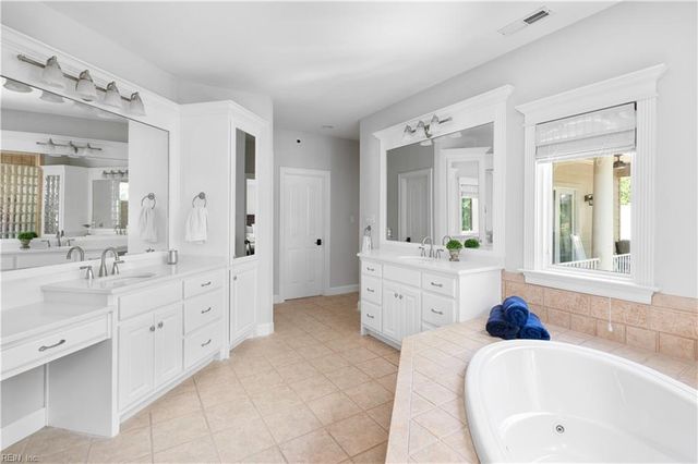 5111 Bayport LNDG, Suffolk, VA 23435