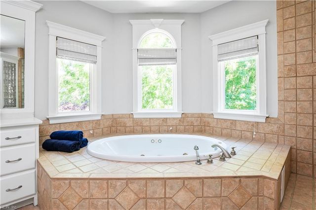 5111 Bayport LNDG, Suffolk, VA 23435