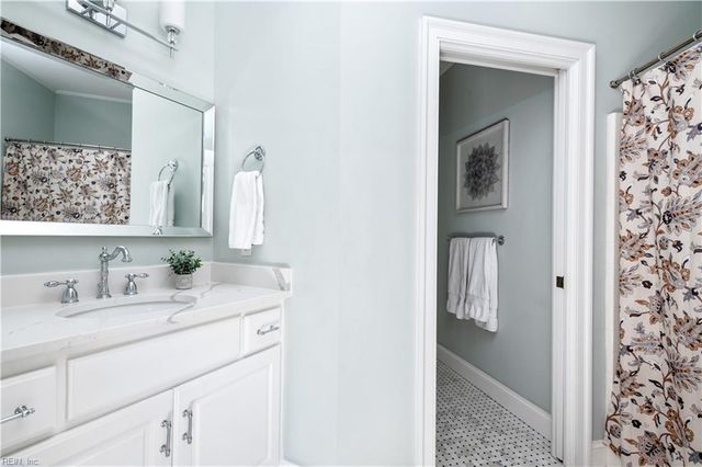 5111 Bayport LNDG, Suffolk, VA 23435