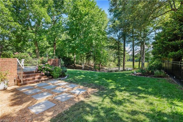5111 Bayport LNDG, Suffolk, VA 23435