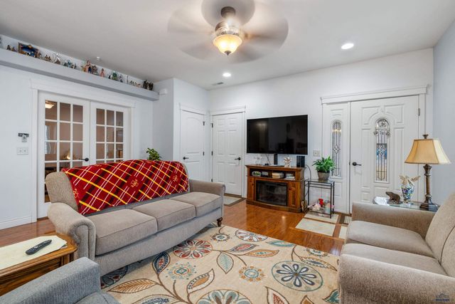 1222 E OAKLAND, Rapid City, SD 57701