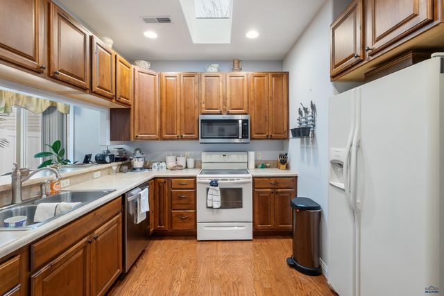 1222 E OAKLAND, Rapid City, SD 57701