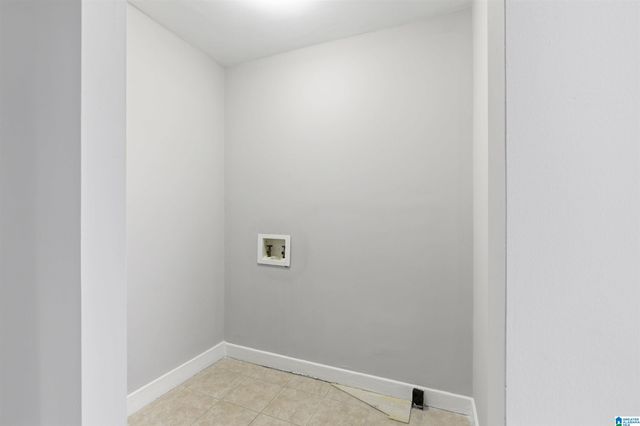 949 GADSDEN HIGHWAY, Birmingham, AL 35235